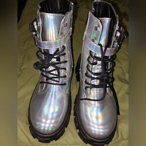 Yoki Iridescent Lace-Up Boots